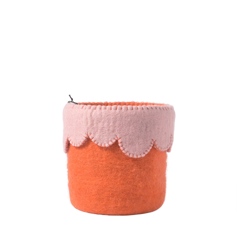 FLOWER POT 26