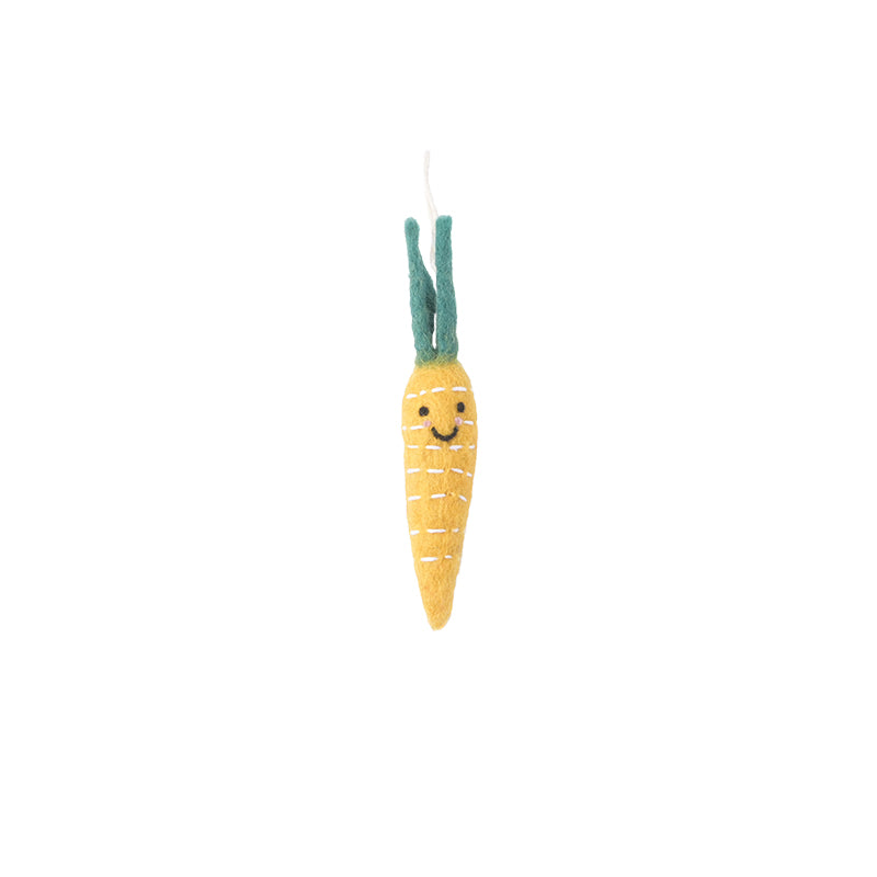 LITTLE HANGINGS, CARROT
