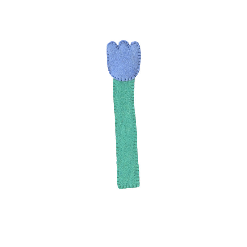 THE BLOOMING BOOKMARK